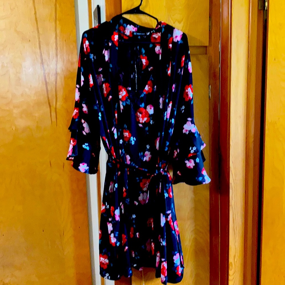 3X INC Intimates chemise and robe set